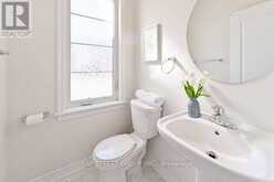 44 CLARA MAY AVENUE | East Gwillimbury Ontario | Slide Image Nine