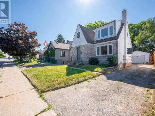 2307 LAWRENCE AVENUE W Toronto Ontario, M9P 2A7 - 3 Bedrooms Home For Sale