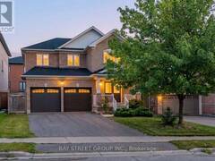 37 MYNDEN WAY Newmarket Ontario, L3X 3A7