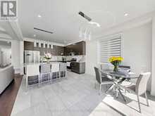 5 MANOR HAMPTON STREET | East Gwillimbury Ontario | Slide Image Thirteen