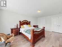 5 MANOR HAMPTON STREET | East Gwillimbury Ontario | Slide Image Twenty-eight