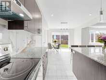 5 MANOR HAMPTON STREET | East Gwillimbury Ontario | Slide Image Nine