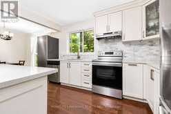 34 GENTRY CRESCENT | Richmond Hill Ontario | Slide Image Seven