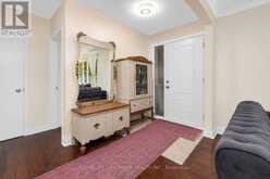 34 GENTRY CRESCENT | Richmond Hill Ontario | Slide Image Nine