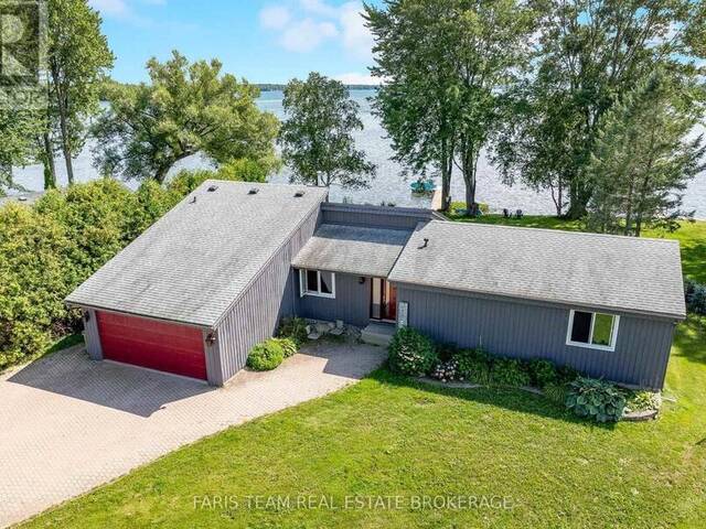 3299 SHOREVIEW DRIVE Washago Ontario, L0K 2B0 - 5 Bedrooms Waterfront Home For sale