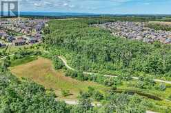 19 REDMOND CRESCENT | Springwater Ontario | Slide Image Six