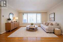 9 CARONPORT CRESCENT | Toronto Ontario | Slide Image Nine