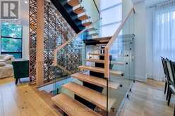 518 SHERIN DRIVE | Oakville Ontario | Slide Image Thirteen