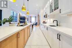 518 SHERIN DRIVE | Oakville Ontario | Slide Image Nine