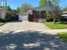87 RENNY CRESCENT | London Ontario | Slide Image Two