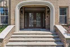 1 VERSAILLES COURT | Toronto Ontario | Slide Image Four