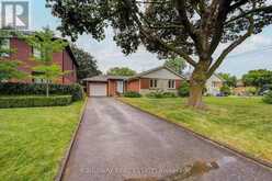 20 WIGMORE DRIVE | Toronto Ontario | Slide Image Two