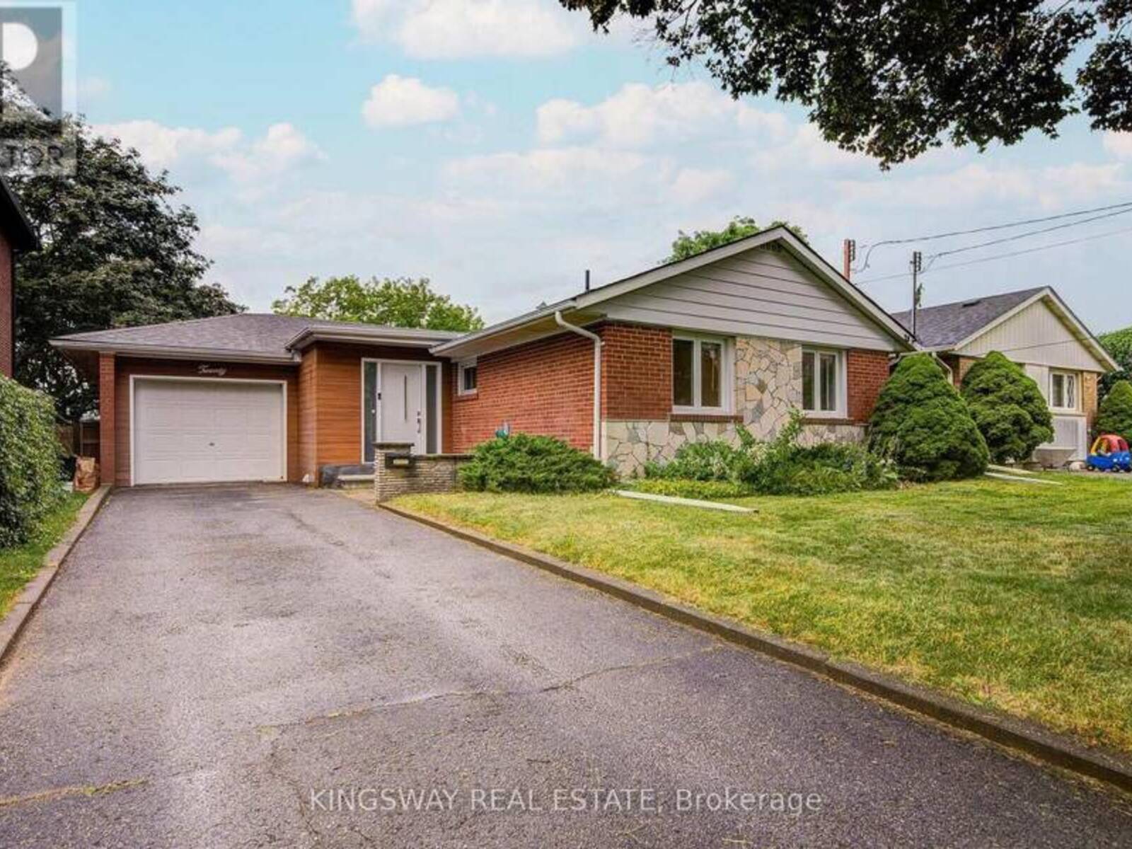 20 WIGMORE DRIVE, Toronto, Ontario M4A 2E5