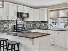 22 HUNTER AVENUE Tay Ontario, L0K 2A0