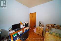 65 SALEM AVENUE | Toronto Ontario | Slide Image Eighteen