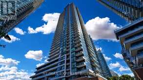 615 - 2212 LAKESHORE BOULEVARD W | Toronto Ontario | Slide Image One