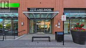 615 - 2212 LAKESHORE BOULEVARD W | Toronto Ontario | Slide Image Three