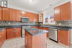 38 EIFFEL BOULEVARD | Brampton Ontario | Slide Image Thirteen