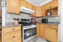 18 ROWE STREET | Oshawa Ontario | Slide Image Fourteen