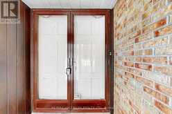 1022 JANETTE STREET | Newmarket Ontario | Slide Image Four