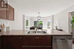 16 BOLSTER LANE | Uxbridge Ontario | Slide Image Sixteen