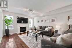 16 BOLSTER LANE | Uxbridge Ontario | Slide Image Four