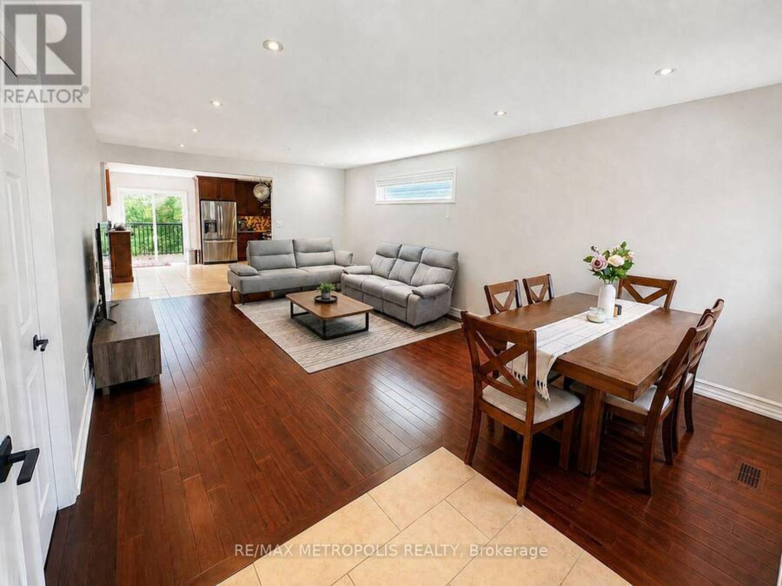 46 WHITEROCK AVENUE, Hamilton, Ontario L0R 1W0