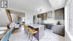 189 HARDING PARK STREET | Newmarket Ontario | Slide Image Six