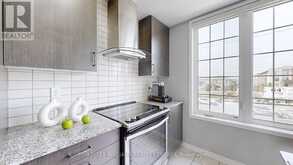 189 HARDING PARK STREET | Newmarket Ontario | Slide Image Eight