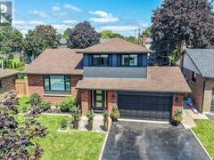 6 MARGARET AVENUE Grimsby Ontario, L3M 4S1