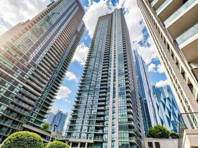5005 - 16 HARBOUR STREET Toronto Ontario, M5J 2Z7 - 3 Bedrooms Condo For Sale