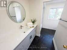 5 CANOE CRESCENT | Toronto Ontario | Slide Image Twelve
