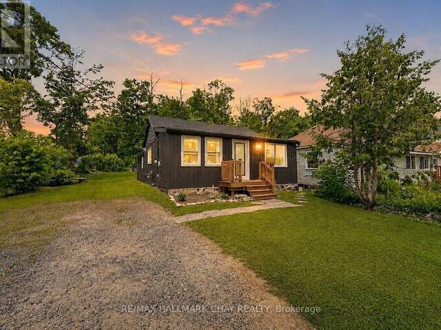 8 MYRTLE AVENUE Oro-Medonte Ontario, L0L 1T0 - 2 Bedrooms Home For Sale