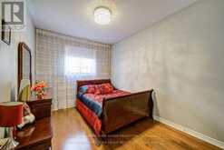 26 REGALIA WAY | Barrie Ontario | Slide Image Eighteen