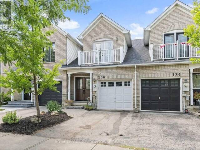 136 DOMINION GARDENS DRIVE Halton Hills Ontario, L7G 6B6 - 2 Bedrooms Home For Sale