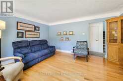 42 LAKE AVENUE N | Hamilton Ontario | Slide Image Sixteen