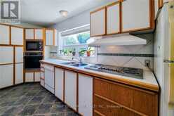 42 LAKE AVENUE N | Hamilton Ontario | Slide Image Eighteen