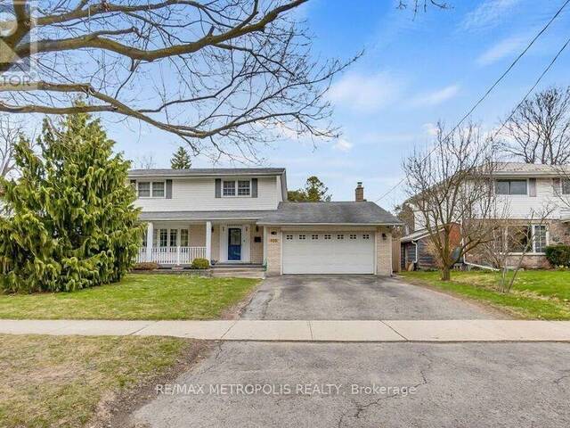 100 WARREN ROAD Kitchener Ontario, N2M 4T4 - 6 Bedrooms Home For Sale