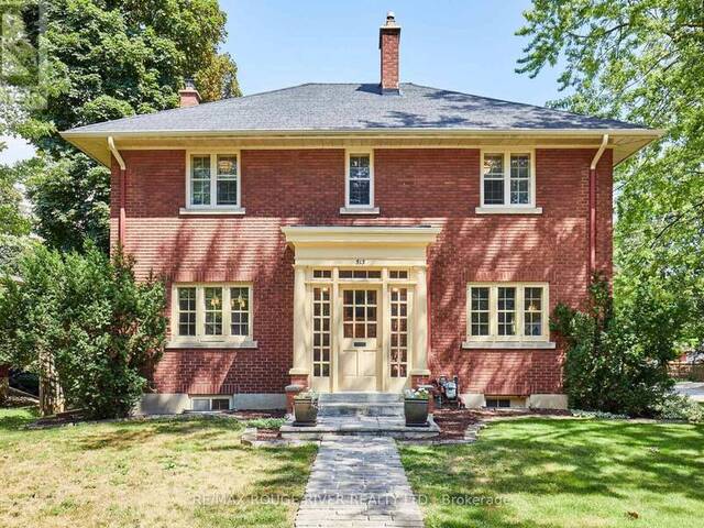 513 CENTRE STREET S Whitby Ontario, L1N 4W5 - 5 Bedrooms Home For Sale