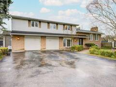 11 GEORGE STREET East Gwillimbury Ontario, L0G 1V0