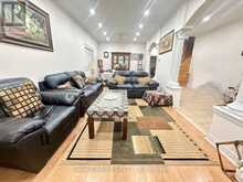 4 BLAZING STAR DRIVE | Brampton Ontario | Slide Image Thirteen