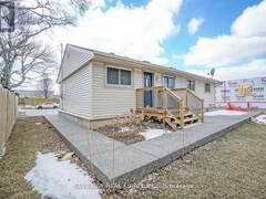 7631 WAYNE STREET Niagara Falls Ontario, L2H 1G7