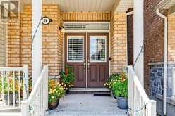 18 CHAUNCEY COURT | Markham Ontario | Slide Image Four