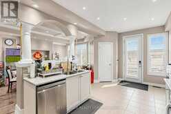 18 CHAUNCEY COURT | Markham Ontario | Slide Image Nine