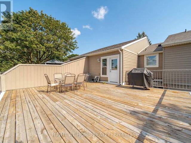 19 - 65 GLAMIS ROAD Cambridge Ontario, N1R 6W4 - 3 Bedrooms Condo For Sale