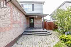 22 WALLINGFORD COURT | Brampton Ontario | Slide Image Five
