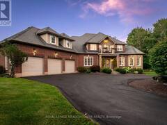 4215 ENNISCLARE DRIVE Milton Ontario, N0B 2K0