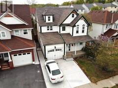 792 BUTTERNUT AVENUE Waterloo Ontario, N2V 2M3
