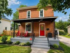 217 HEXAM STREET Cambridge Ontario, N3H 4A3