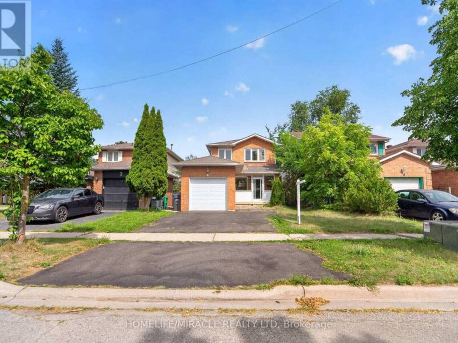 4 SUMMERTIME COURT, Brampton, Ontario L6Z 2B4